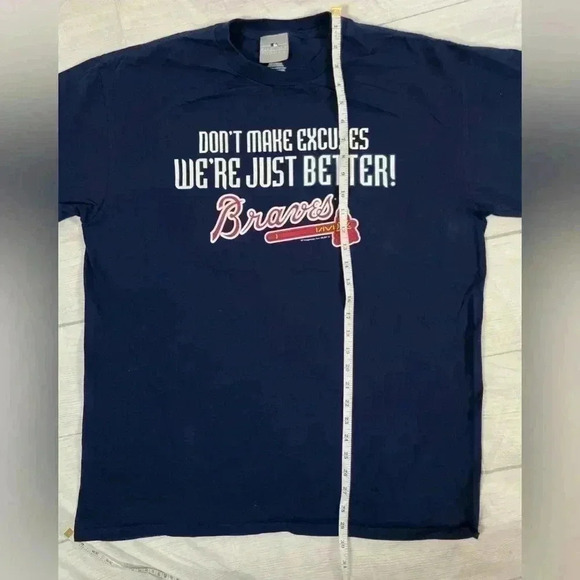 Genuine Merchandise Atlanta Braves Men’s L Navy Blue Crewneck T-Shirt BASEBALL - Picture 7 of 13